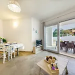 Caneis Apartamento *