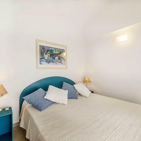 Caneis Apartment