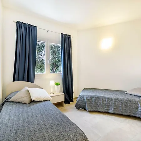 Caneis Apartment