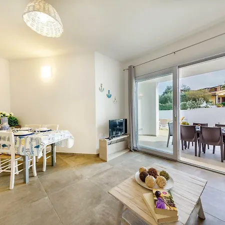Caneis Apartment *