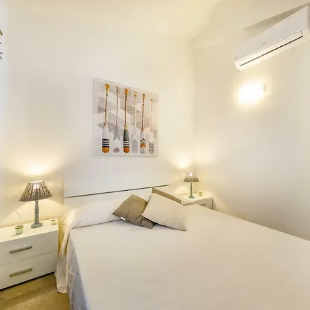 Apartment Caneis *