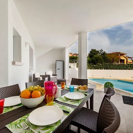 Caneis Appartement *