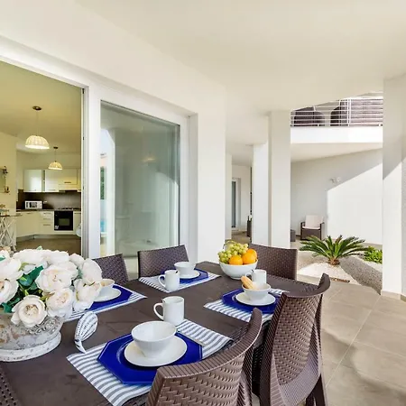 아파트 Caneis 산테오도로